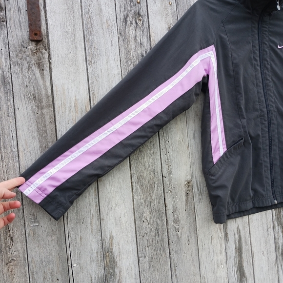 NIKE Jacket Womens Size Medium Gray Lavender Purple Stripe Fitted Zip Up - Picture 2 of 9